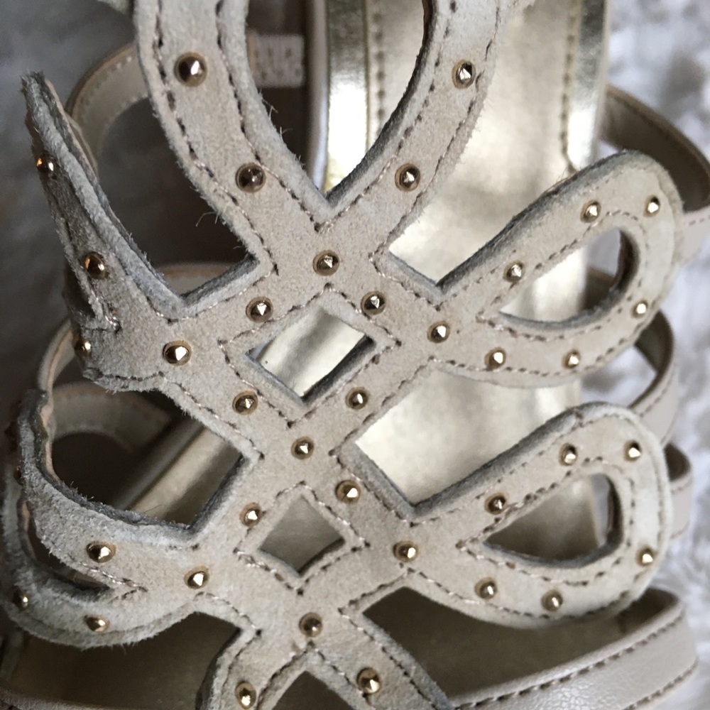 White House Black Market Shoes. - Picture 2 of 5